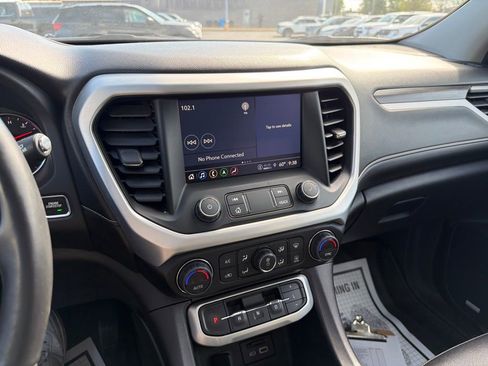 Used 2022 GMC Acadia SLT w/ Technology Package AWD/4WD image 19