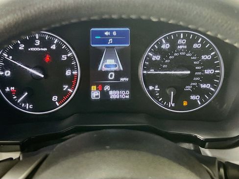 Used 2023 Subaru Outback Premium AWD/4WD image 12