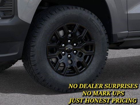 New 2026 Chevrolet Colorado W/T w/ WT Custom Package RWD image 9