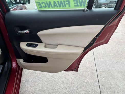 Used 2013 Chrysler 200 LX FWD image 15