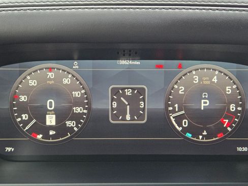 Used 2022 Land Rover Defender 110 V8 AWD/4WD image 12