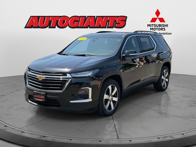 Used 2023 Chevrolet Traverse LT w/ LT Premium Package AWD/4WD image 5