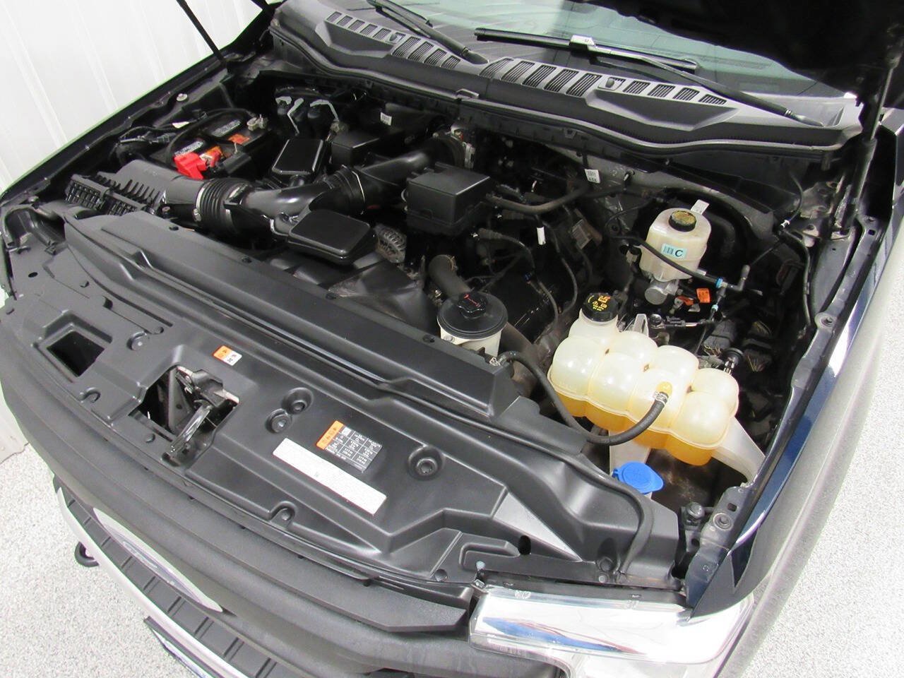 Used 2022 Ford F250 XL w/ Power Equipment Group AWD/4WD image 26