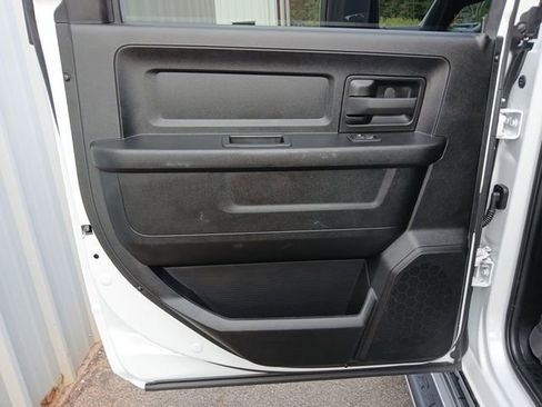 Used 2024 RAM 3500 Tradesman w/ Chrome Appearance Group image 37