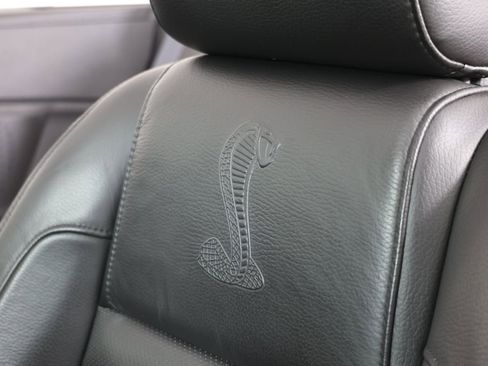 Used 2007 Ford Mustang Shelby GT500 RWD image 31