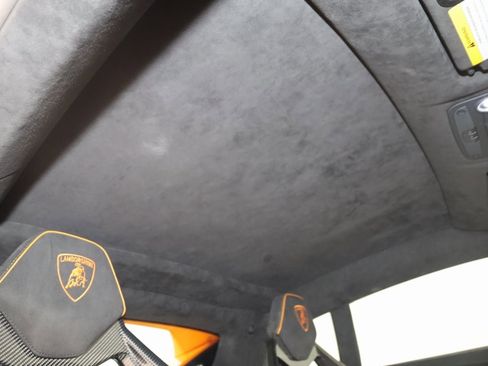 Used 2023 Lamborghini Huracan Tecnica image 10