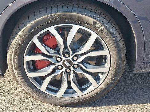 Certified 2025 Cadillac XT6 Sport w/ Technology Package image 10