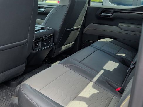 Certified 2023 Chevrolet Silverado 1500 ZR2 w/ Technology Package AWD/4WD image 13