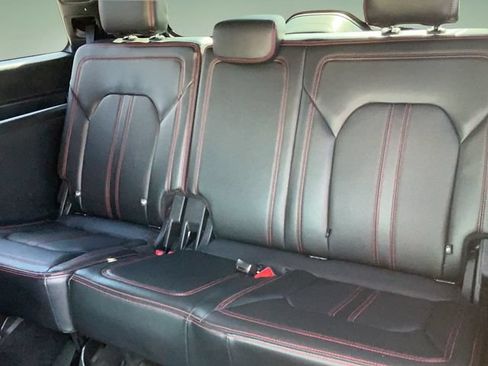 Used 2019 Ford Expedition Limited w/ Equipment Group 303A AWD/4WD image 18