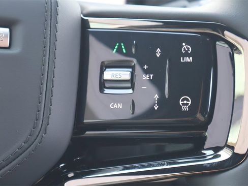 Used 2026 Land Rover Range Rover Velar S image 22