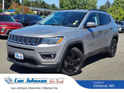 Used 2020 Jeep Compass Latitude FWD image 1