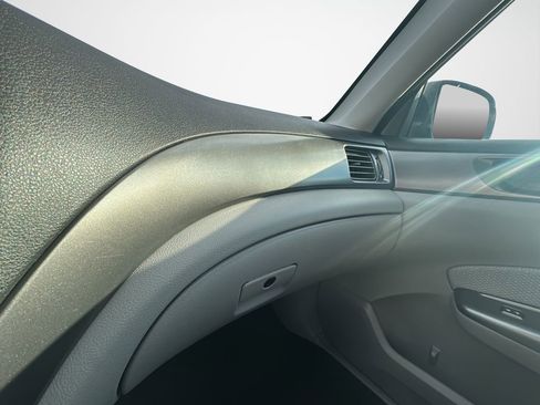 Used 2012 Subaru Forester 2.5X image 34