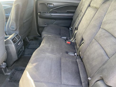 Used 2022 Honda Pilot Sport image 14