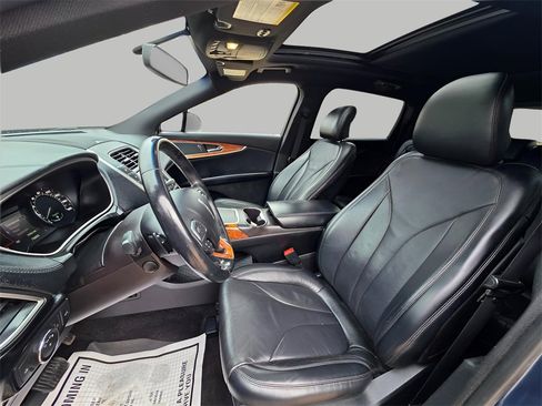 Used 2018 Lincoln MKX Reserve image 20