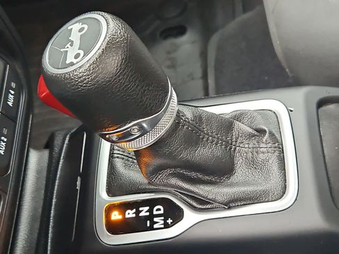 Used 2018 Jeep Wrangler Unlimited Sport S AWD/4WD image 31