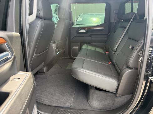 Used 2023 GMC Sierra 1500 Denali w/ Denali Reserve Package AWD/4WD image 10
