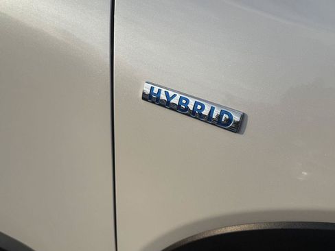 Used 2025 MAZDA CX-50 AWD 2.5 Hybrid w/ Premium Pkg image 12