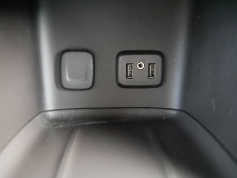 Used 2018 GMC Acadia Denali image 33