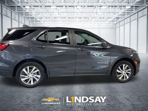 Used 2022 Chevrolet Equinox LT AWD/4WD image 2