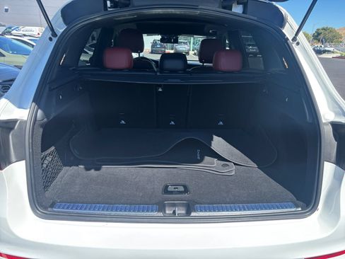 Used 2022 Mercedes-Benz GLC 300 w/ AMG Line image 19