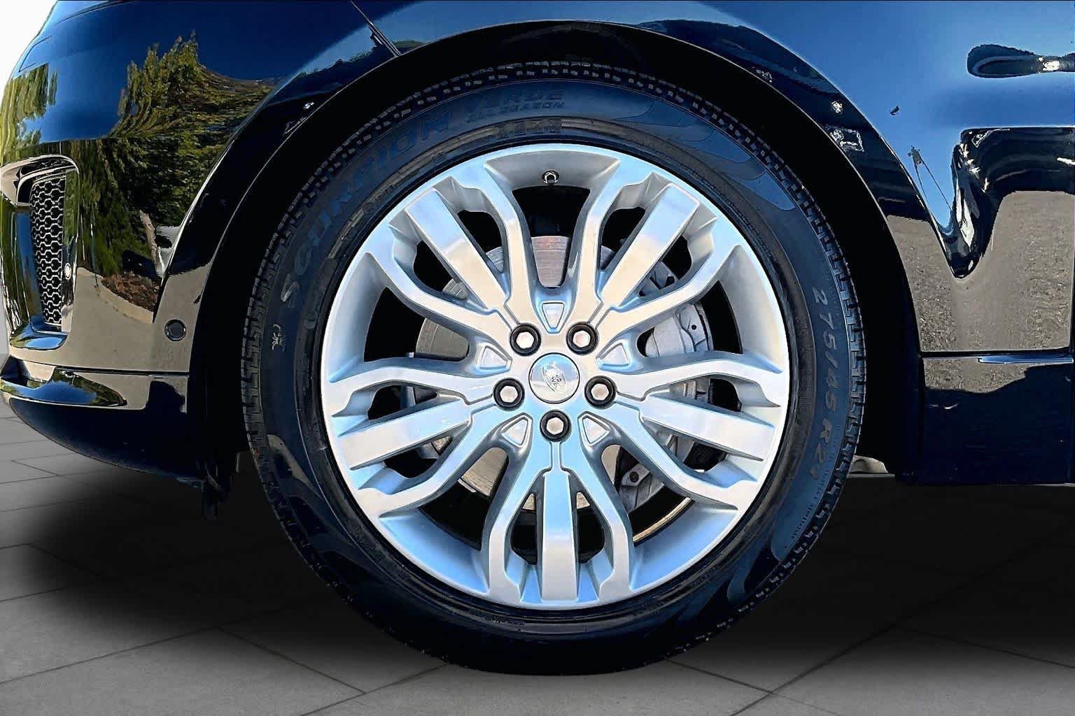 Used 2019 Land Rover Range Rover Sport HSE AWD/4WD image 10