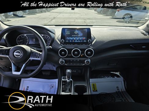 Used 2024 Nissan Sentra SV image 10