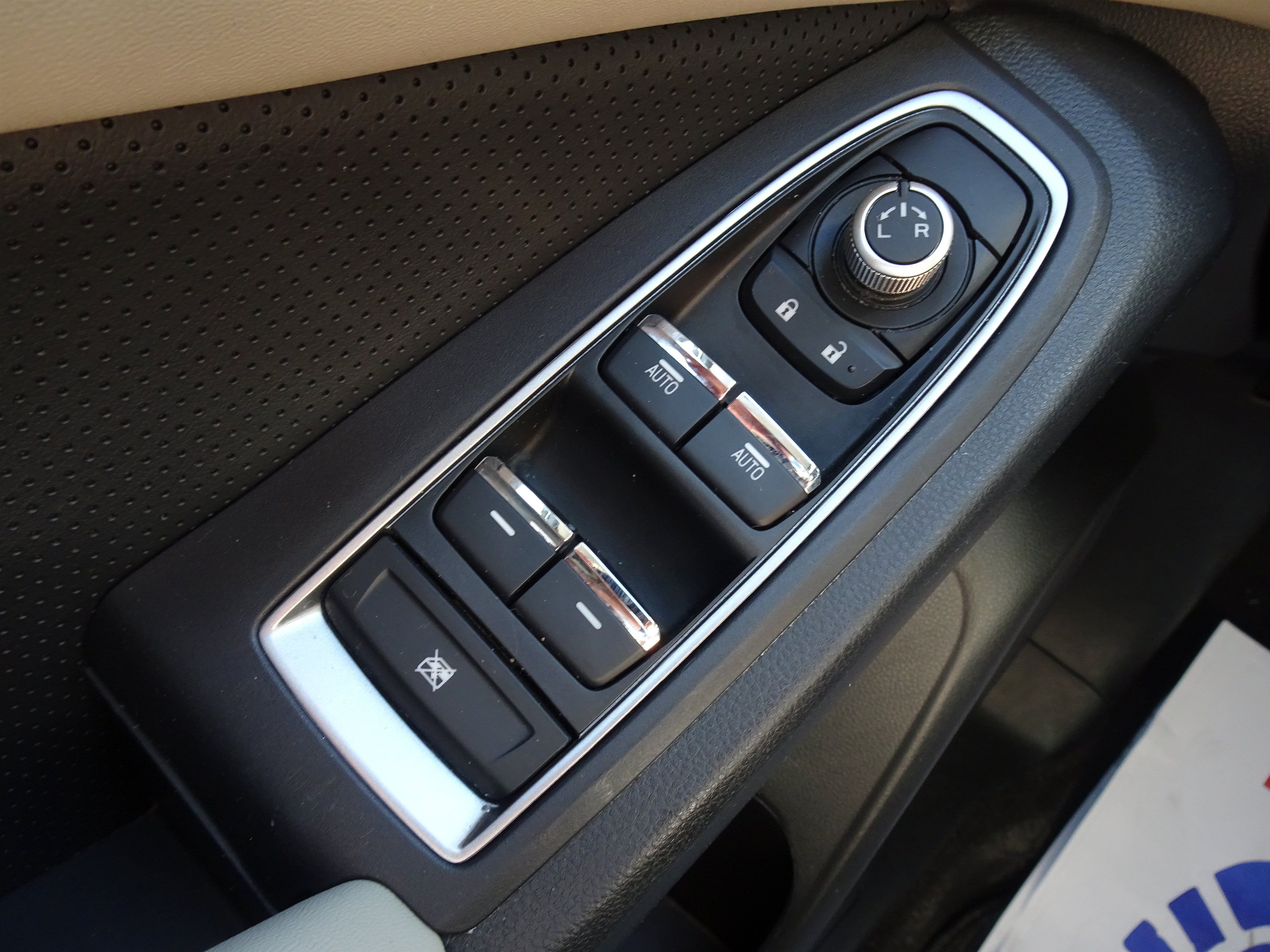 Used 2024 Subaru Ascent Limited AWD/4WD image 24