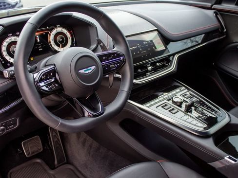 Used 2025 Aston Martin DBX 707 AWD/4WD image 11