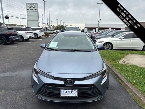 Used 2023 Toyota Corolla LE FWD image 2