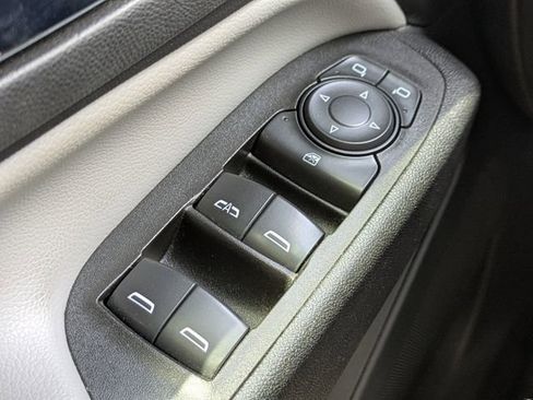 Used 2022 Chevrolet Equinox LT image 23