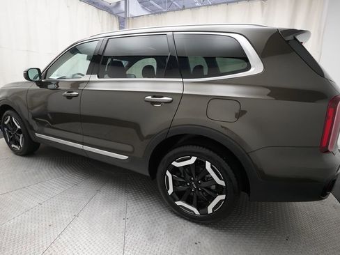 Used 2025 Kia Telluride S AWD/4WD image 34