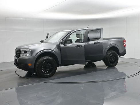 Used 2023 Ford Maverick XL image 5