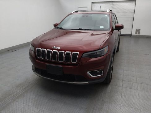 Used 2019 Jeep Cherokee Limited w/ Luxury Group AWD/4WD image 15
