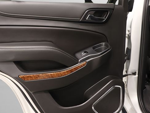 Used 2019 Chevrolet Tahoe Premier AWD/4WD image 26