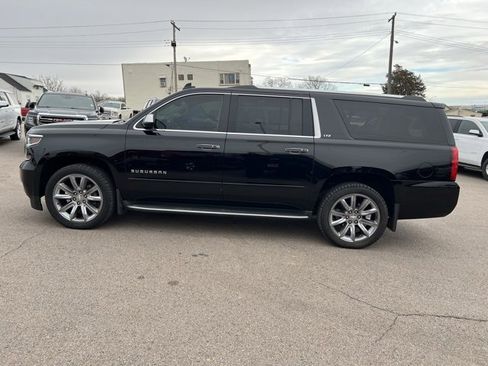 Used 2015 Chevrolet Suburban LTZ image 8