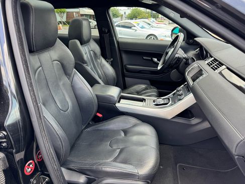 Used 2014 Land Rover Range Rover Evoque Dynamic image 9