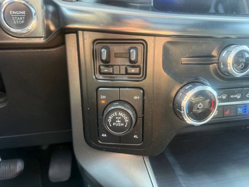Used 2024 Ford F150 Lariat w/ Equipment Group 502A High AWD/4WD image 31
