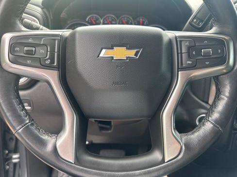 Used 2021 Chevrolet Silverado 1500 LT AWD/4WD image 12