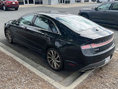Used 2018 Lincoln MKZ Premiere w/ Magnetic Appearance Package FWD image 5
