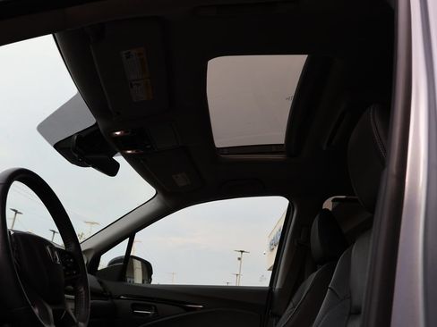 Used 2022 Honda Pilot Elite image 10