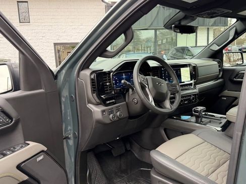 Certified 2025 Chevrolet Silverado 1500 ZR2 w/ Technology Package AWD/4WD image 21