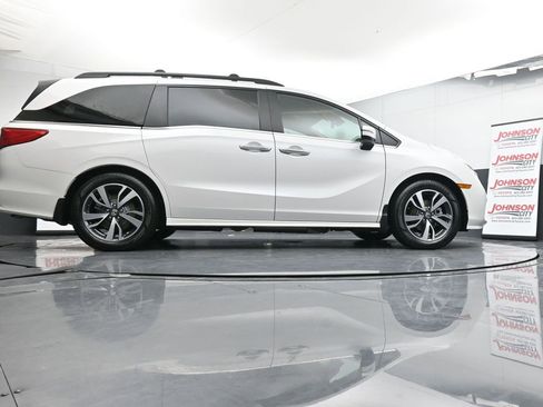 Used 2023 Honda Odyssey Touring image 42