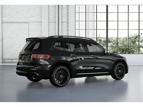 New 2026 Mercedes-Benz GLB 35 AMG 4MATIC image 19