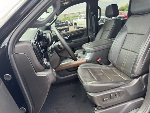 Used 2024 Chevrolet Silverado 3500 High Country w/ High Country Premium Package AWD/4WD image 14