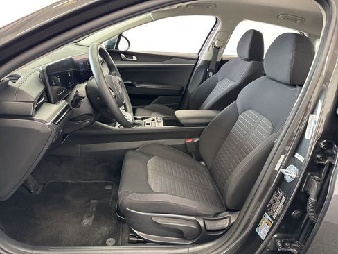 Used 2025 Kia K5 LXS image 13
