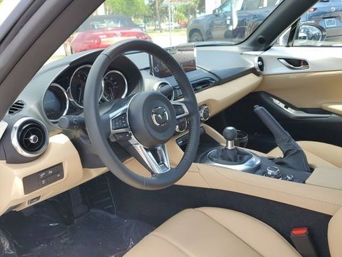 New 2026 MAZDA MX-5 Miata RF Grand Touring RWD image 9