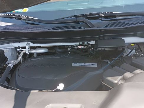 Used 2021 Honda Pilot Touring image 39