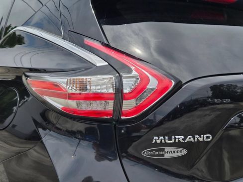 Used 2017 Nissan Murano SL w/ SL Technology Package FWD image 7