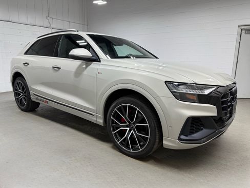 Used 2020 Audi Q8 Prestige image 3