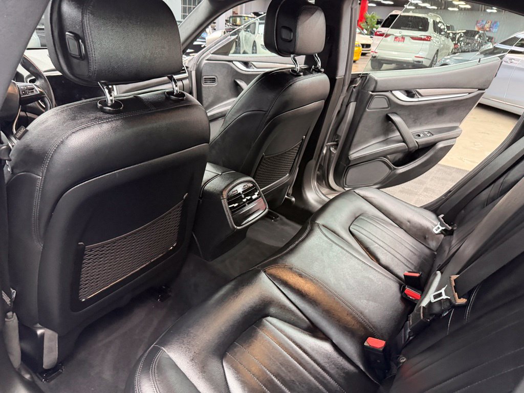 Used 2021 Maserati Ghibli RWD image 40